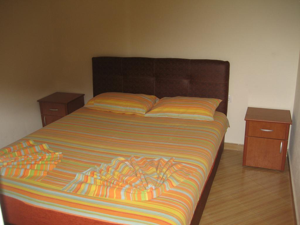 Guest House Vila Mimoza Ούλτσιν Εξωτερικό φωτογραφία